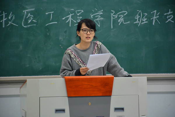 �齫������