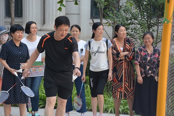 �齫������