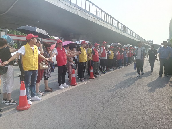 �齫������