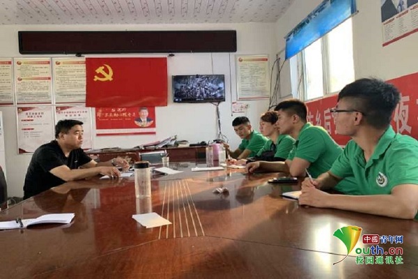 �齫������