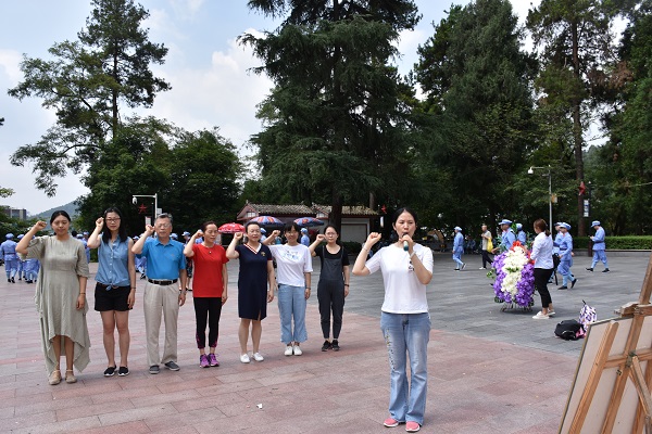 �齫������