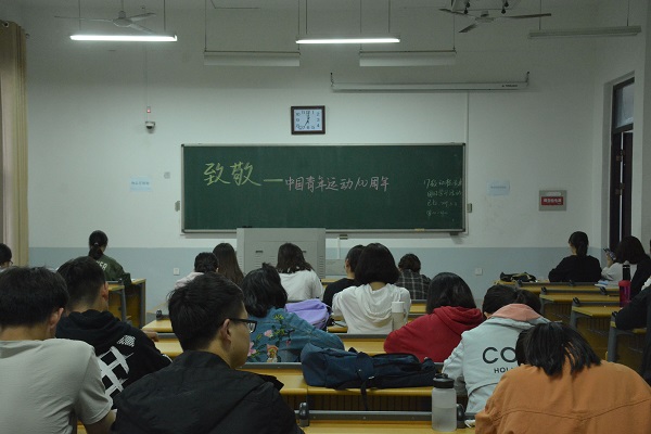 �齫������