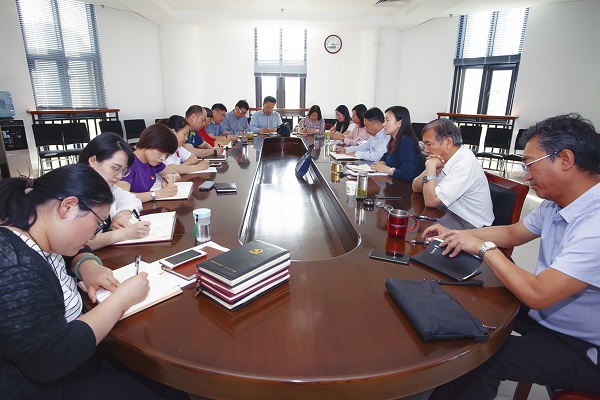 �齫������