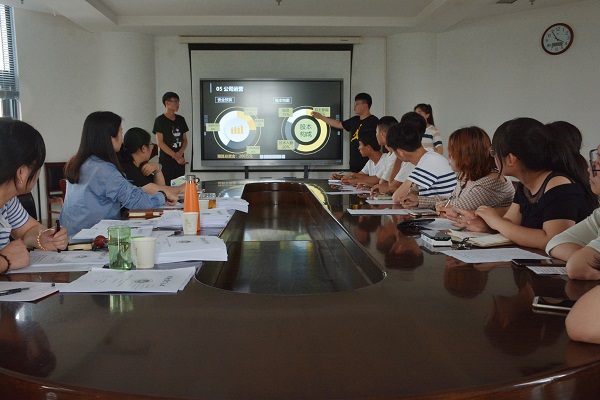 �齫������