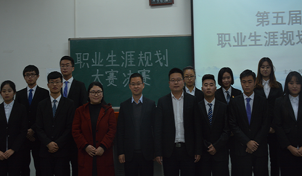 �齫������