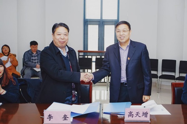 �齫������