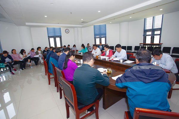 �齫������