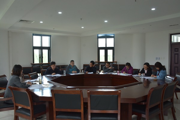 �齫������