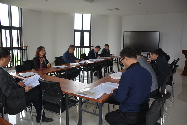 �齫������