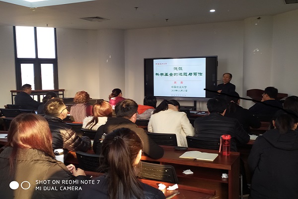 �齫������