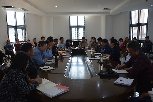 �齫������