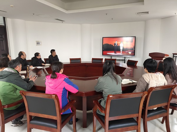 �齫������