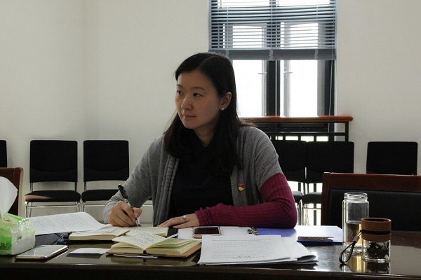 �齫������