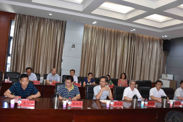 �齫������