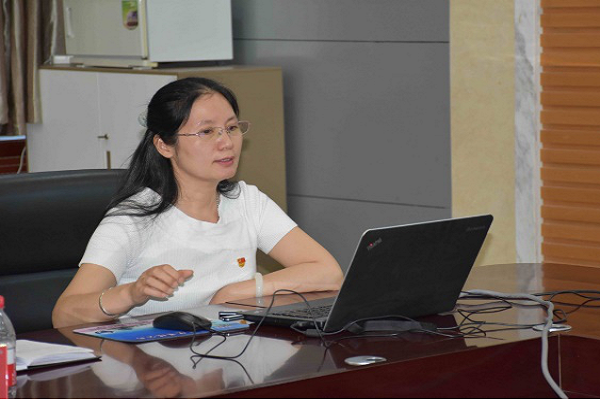 �齫������