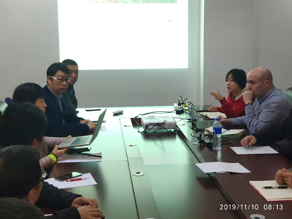 �齫������