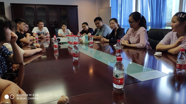 �齫������