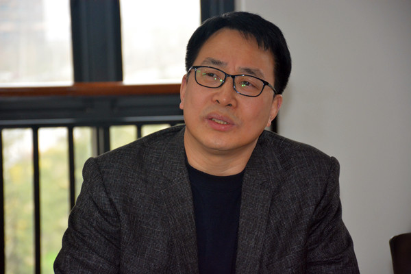 �齫������